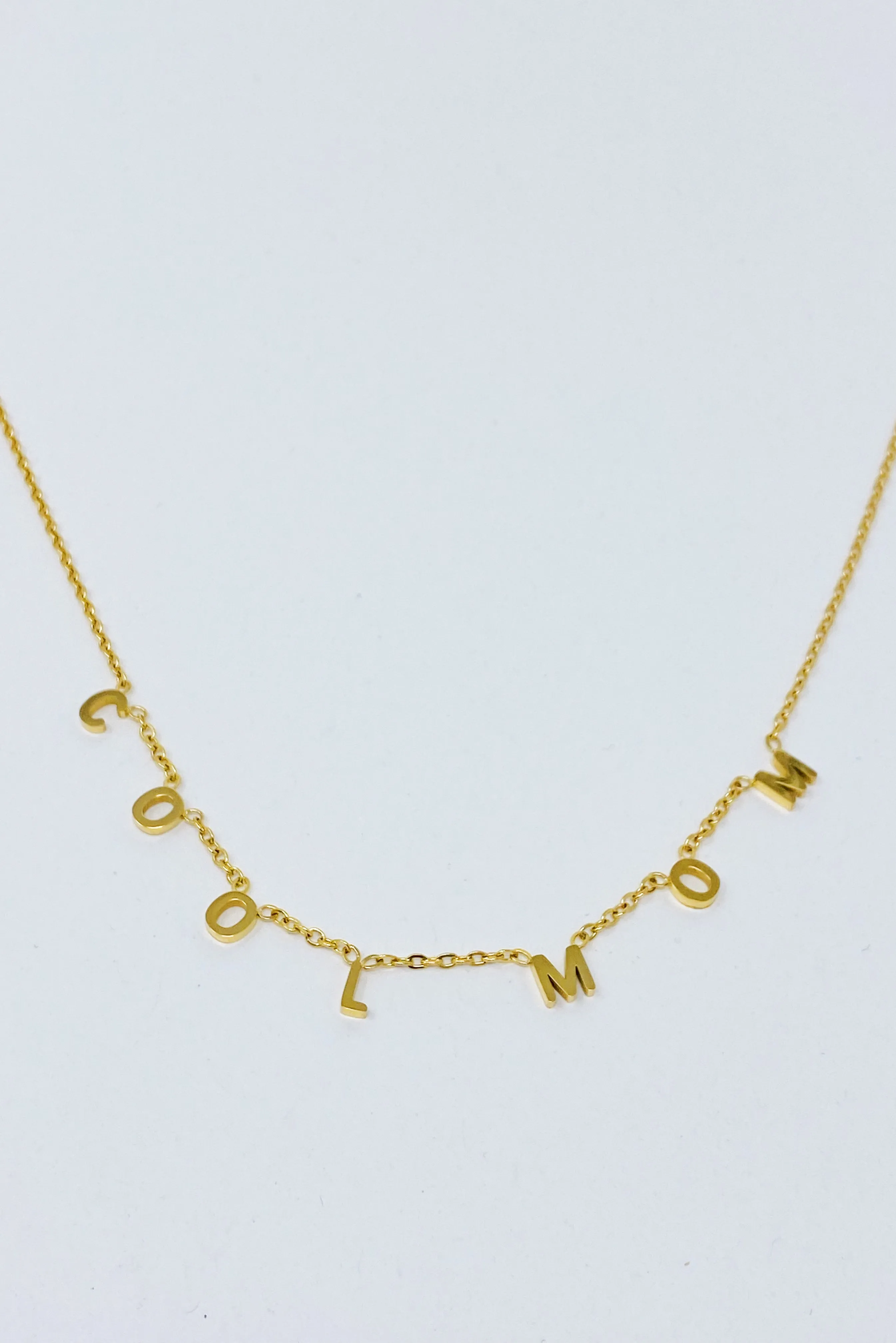 18 K gold plated Cool Mom Letter Necklace