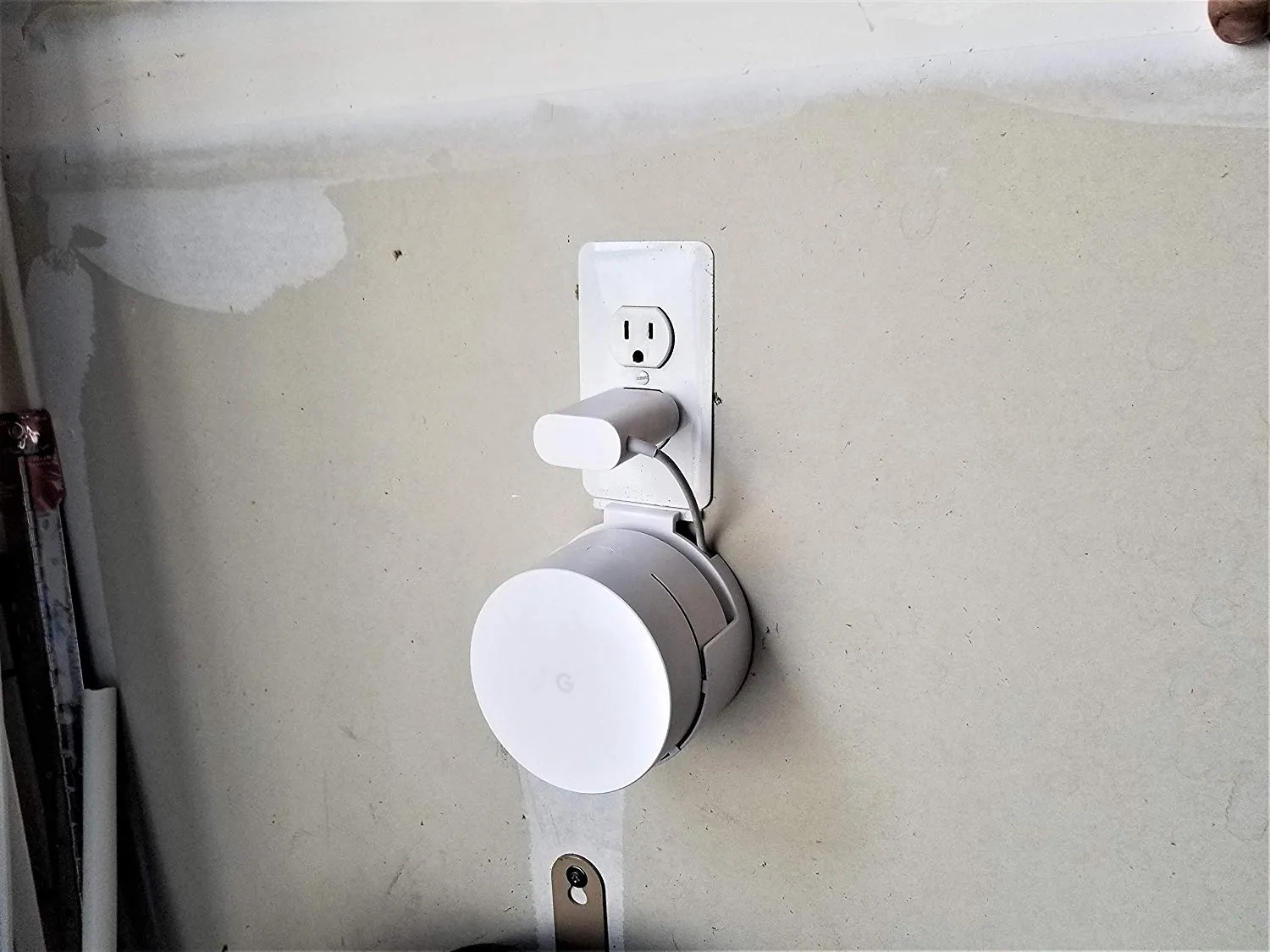 Google Wifi Outlet Holder [Pro Version]