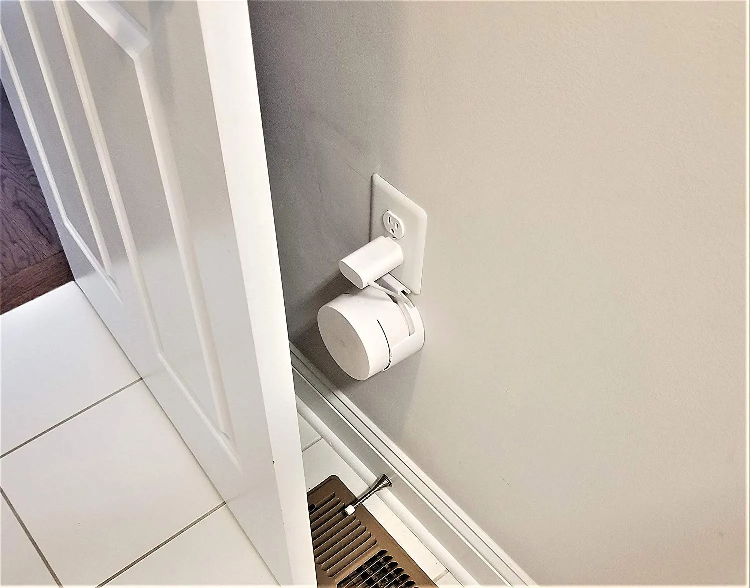 Google Wifi Outlet Holder [Pro Version]
